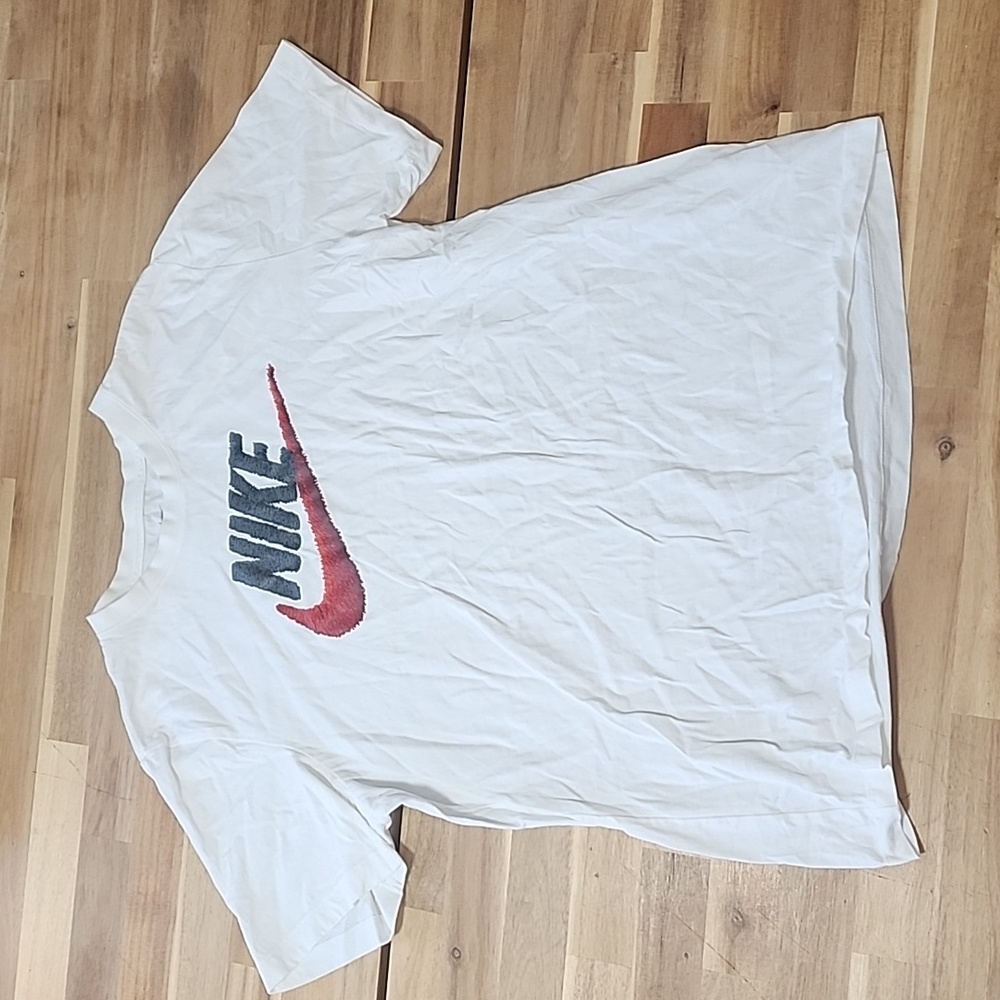 Nike tshirt